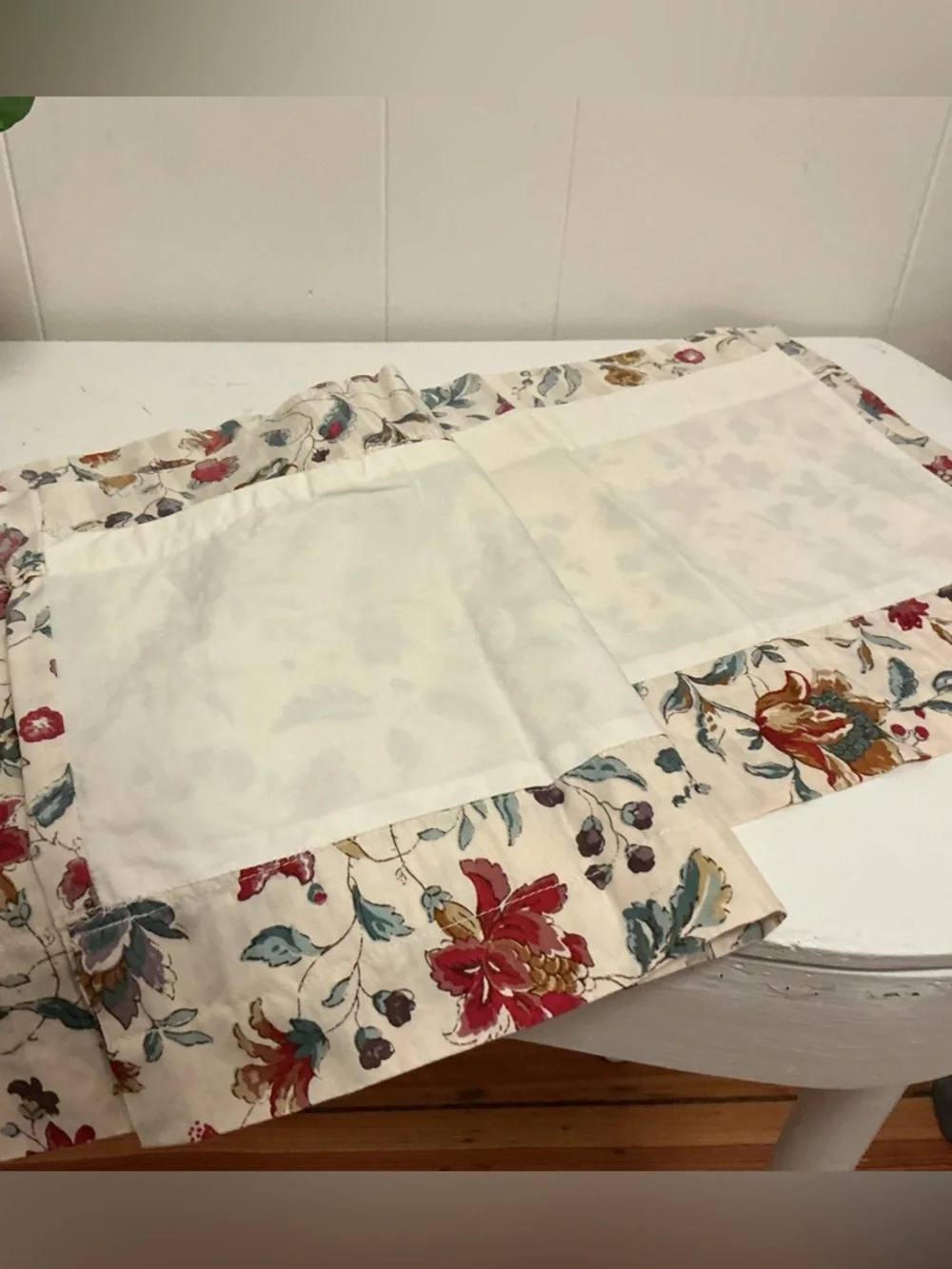 Vintage Cotton Floral Valance